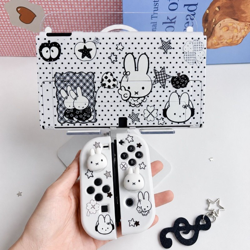 Gaming Console In Tv - Funda protectora con diseño de Miffy